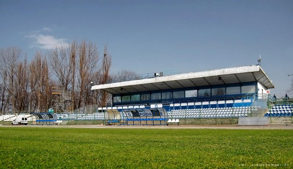 Stadion Hutnika Kraków — Suche Stawy