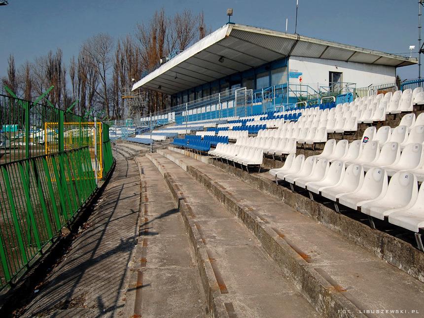 Stadion Suche Stawy — widok z trybun